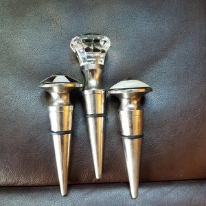 Art Deco Vintage 3 wine bottle stoppers + wine caddy